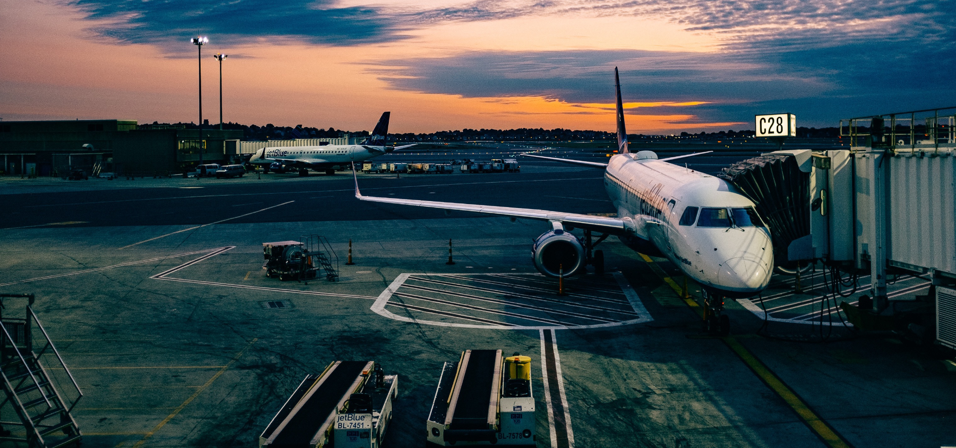 an airplane at the jetway ready to take passengers to their destinations